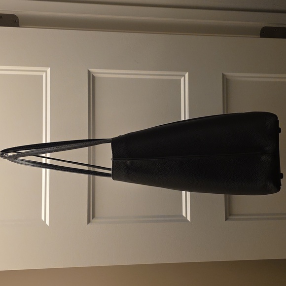 Cole Haan Everyday Grand Series Black Leather Tote Bag With Dust Bag - Picture 2 of 11